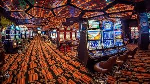 Koleksi game slot Spadegaming termasuk Aviator dan Sweet Bonanza di rimba slot